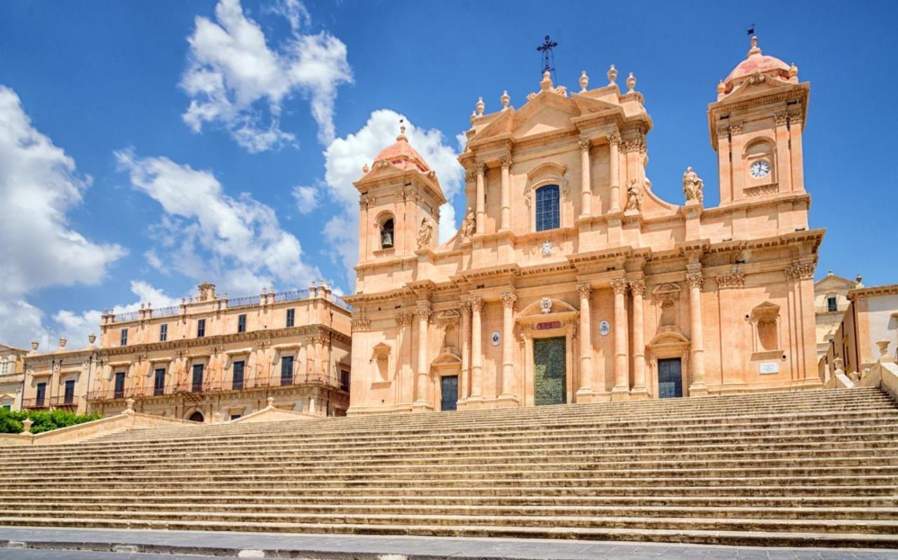 Centopassi Noto B&B Exterior foto